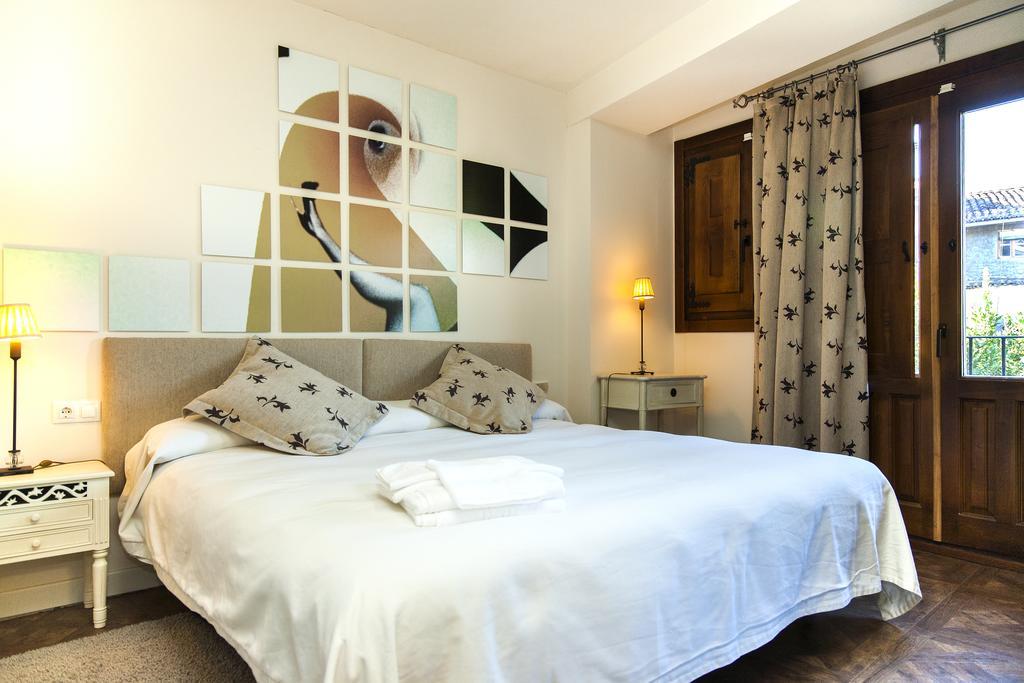 Hotel Abadia San Martin à San Martín del Castañar Extérieur photo